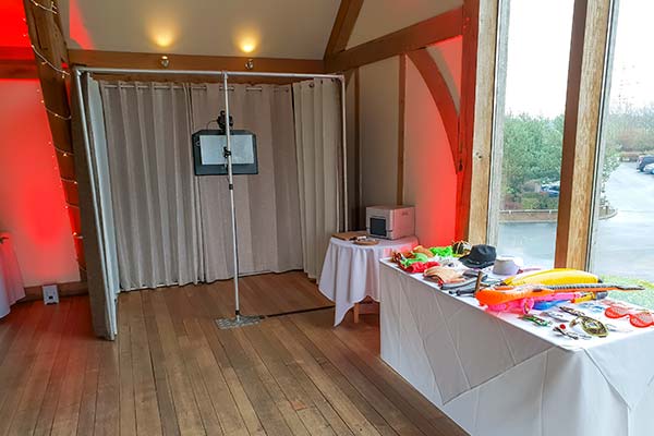 Photo Booth Open Air Package with Props and Unlimited Prints