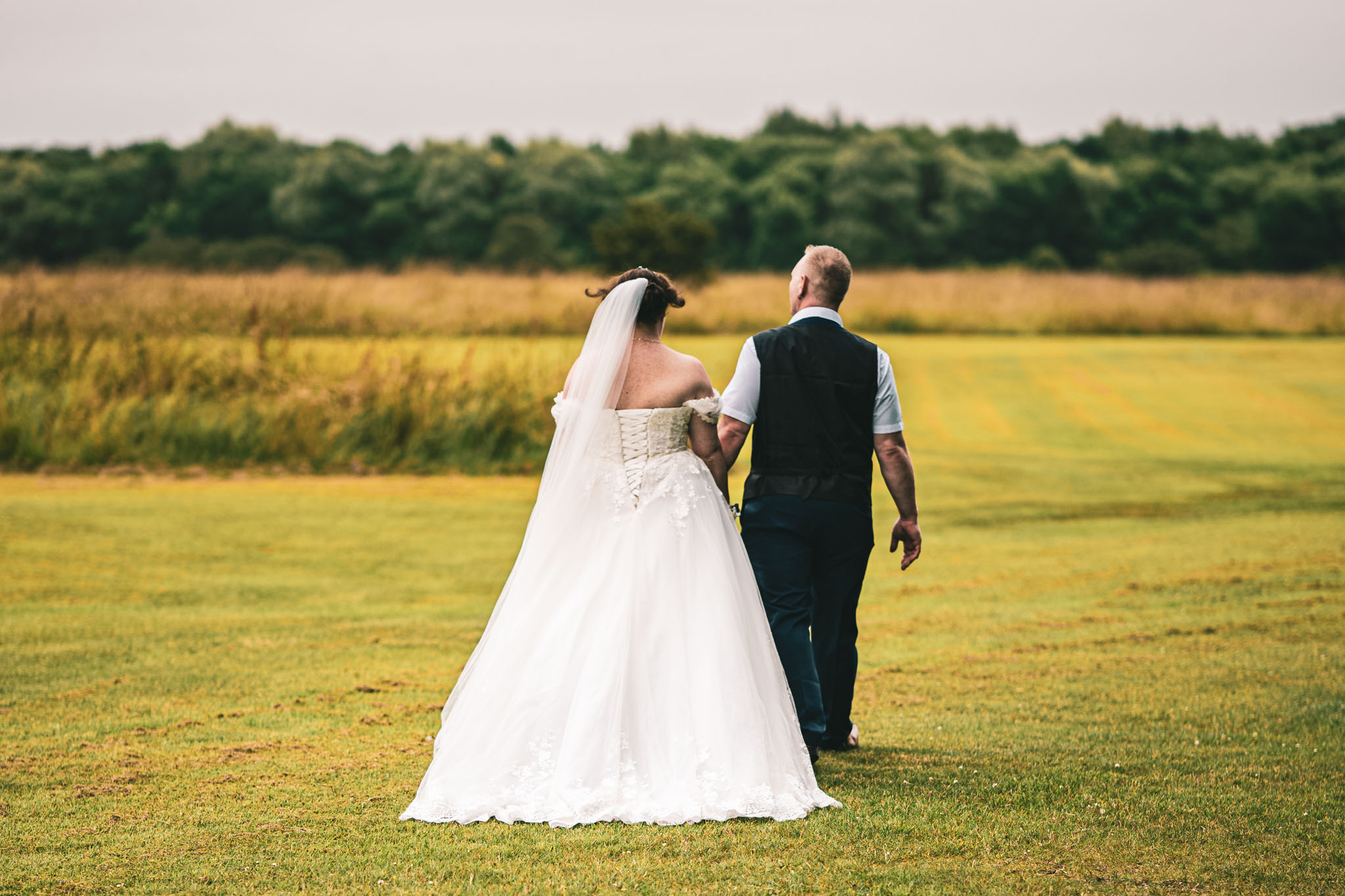 Couple in Washington Wedding Photography in Field